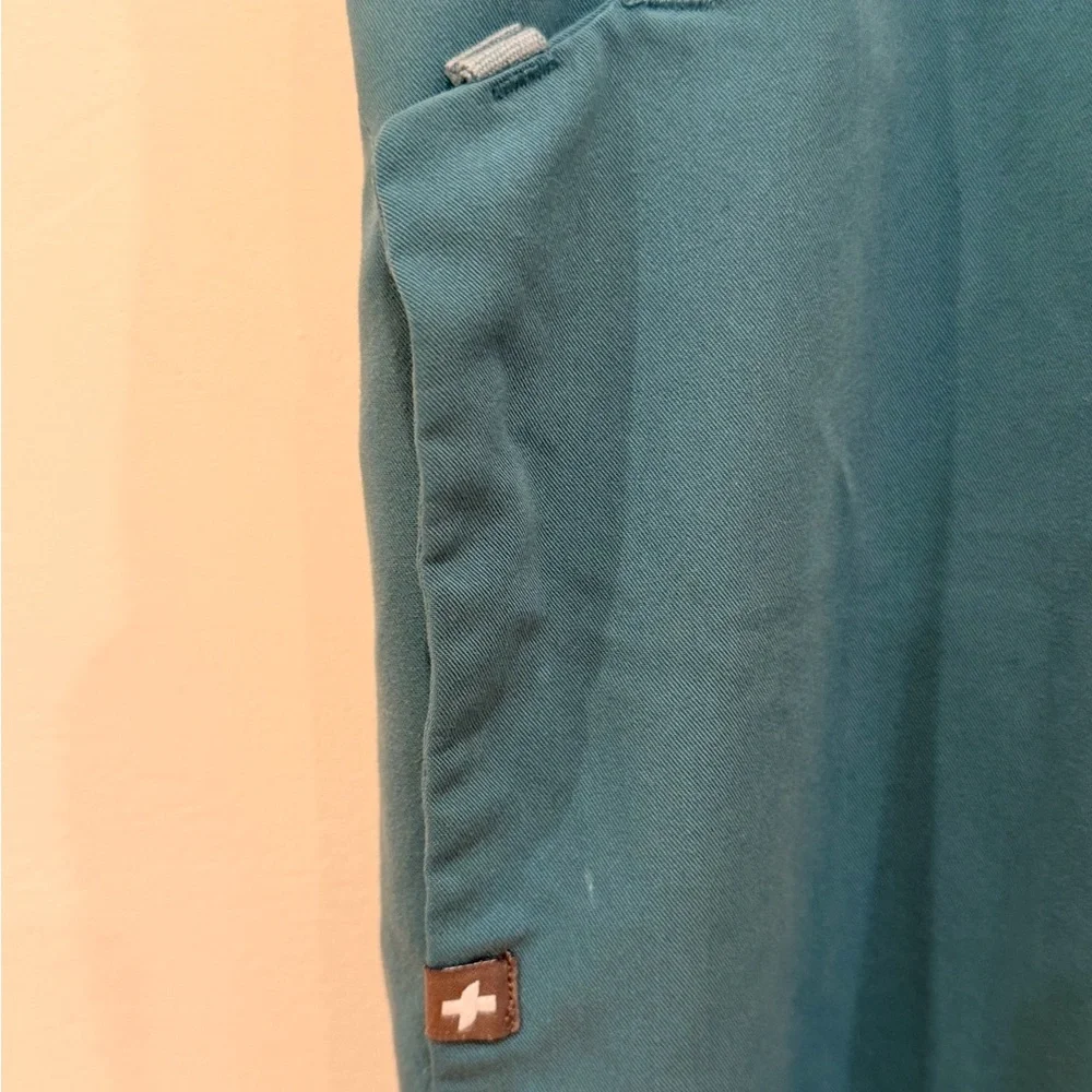 FIGS Technical Collection Scrub Pants Large‎ Teal Straight Leg Drawstring